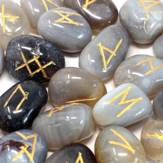 --Runes Stone Set in Pouch - Grey Agate-