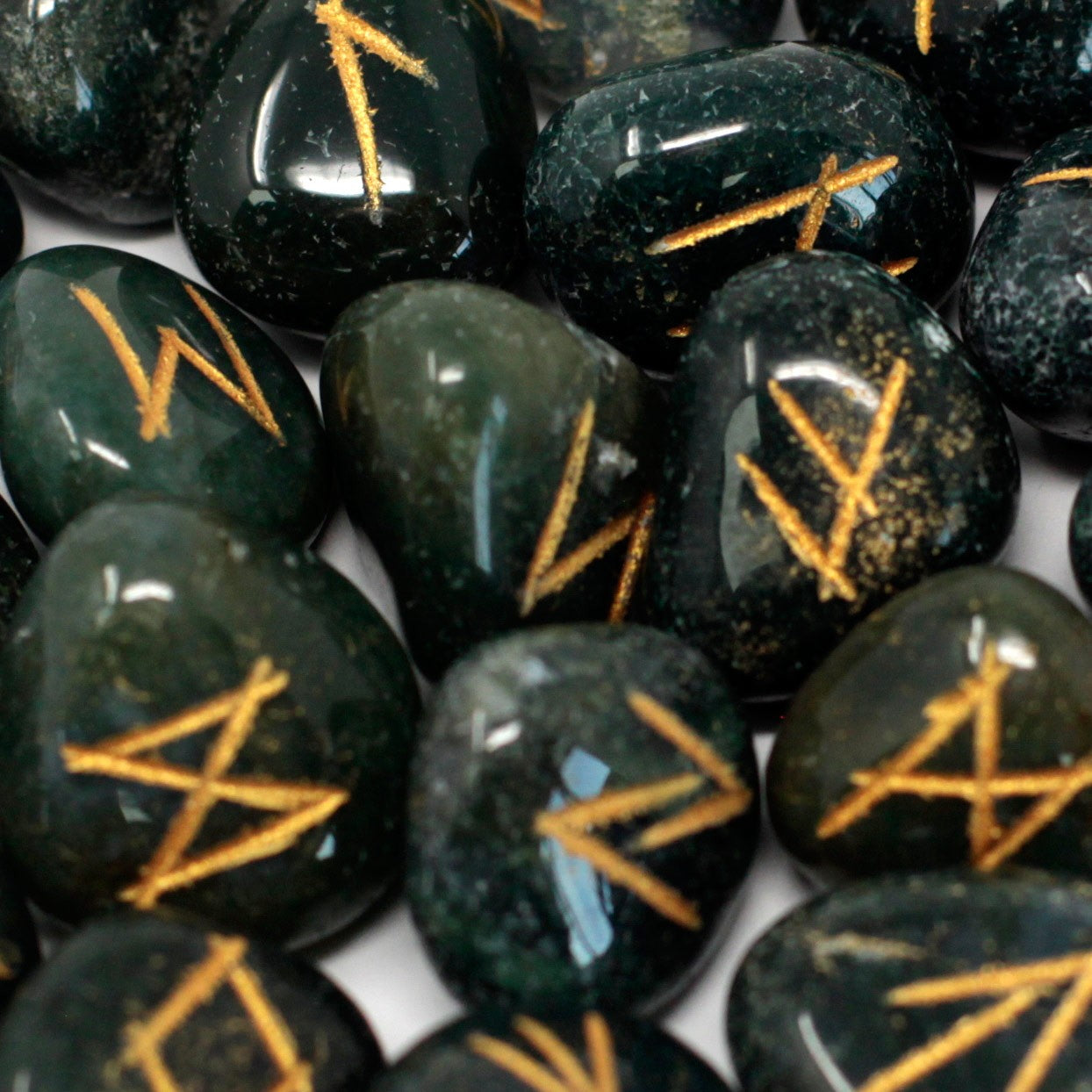 --Runes Stone Set in Pouch  - Bloodstone-